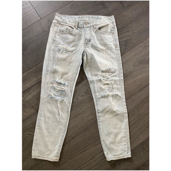 American Eagle Outfitters Denim - American Eagle Outfitters Light Wash Distressed Skinny Jeans